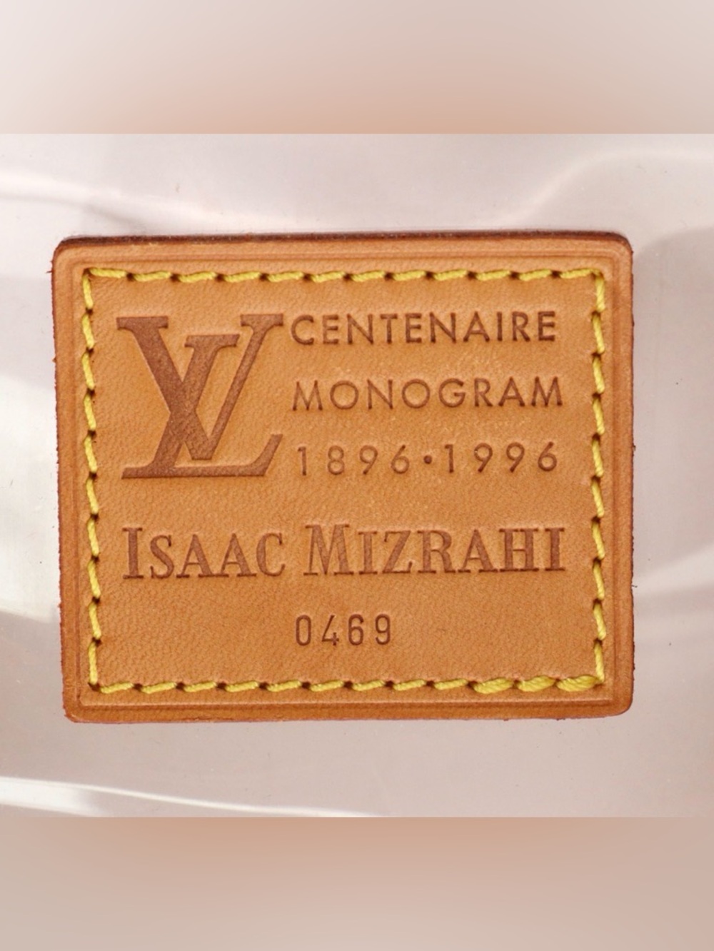 Louis Vuitton x Isaac Mizrahi Centenaire Sac Weekend Tote
Bag - Vinyl & Vachetta - Picture 5 of 11